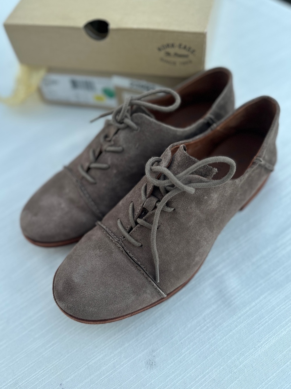 Kork-Ease Tillery Taupe Suede Oxford Lace Up Flats | 8  NIB